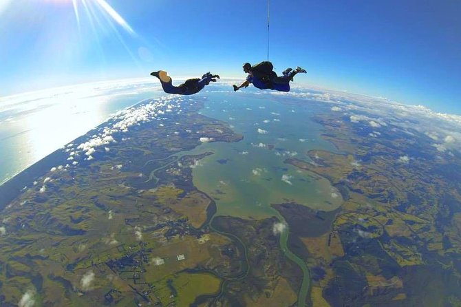 Skydive Auckland - Choosing between 9,000, 13,000, 18,000, and 20,000 feet