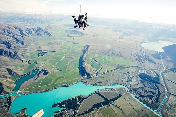 Skydive Mt. Cook - 20+ Seconds of Freefall from 10,000ft - The 10,000-Foot Flight and Freefall