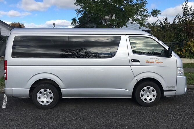 Small Group - Half-Day Hawke's Bay Winery Tour - The guides are a major part of the experience