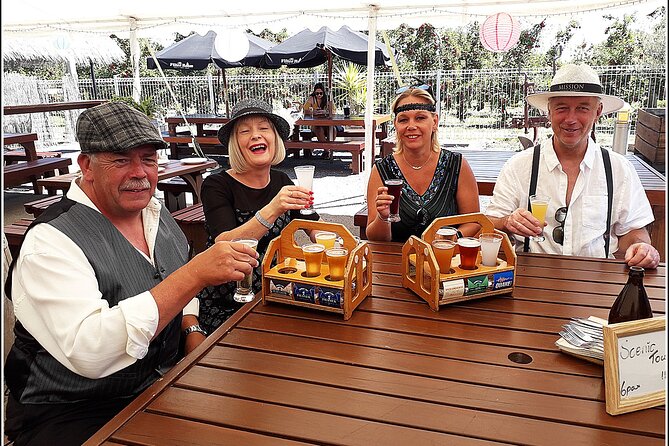 Small group - Napier Premium Winery , Beer & Cider + 5.5h to 6h. - Guides make the difference