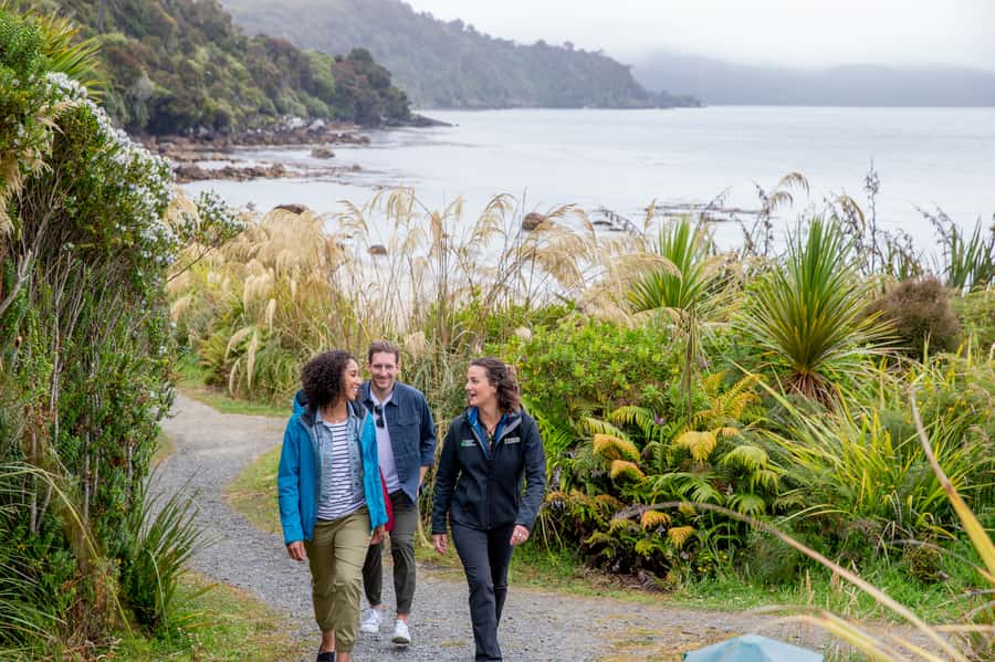 Stewart Island: Village and Bays Tour - Weather, clothing, and the small details that matter