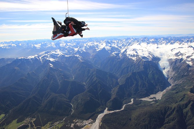 Tandem Skydive 13,000ft from Franz Josef - The view from mountain tops to the Tasman Sea