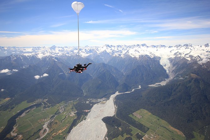 Tandem Skydive 16,500ft from Franz Josef - Choosing your departure time