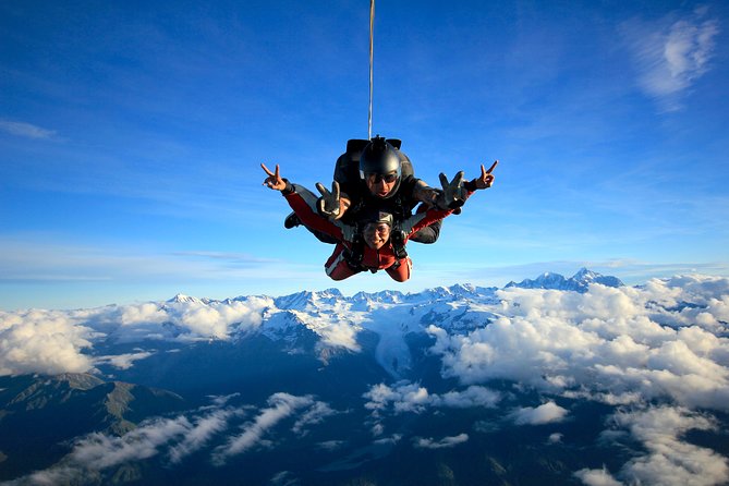Tandem Skydive 18,000ft from Franz Josef - What the Franz Josef Glacier stop means
