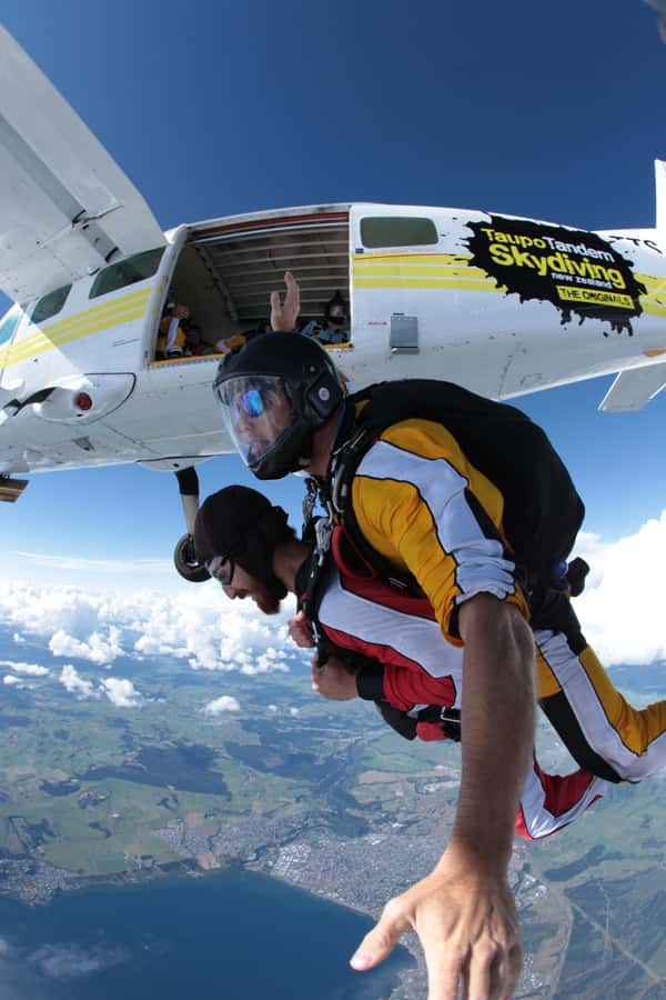 Tandem Skydive Experience in Taupo - Why Taupo is a fine place to try a skydive