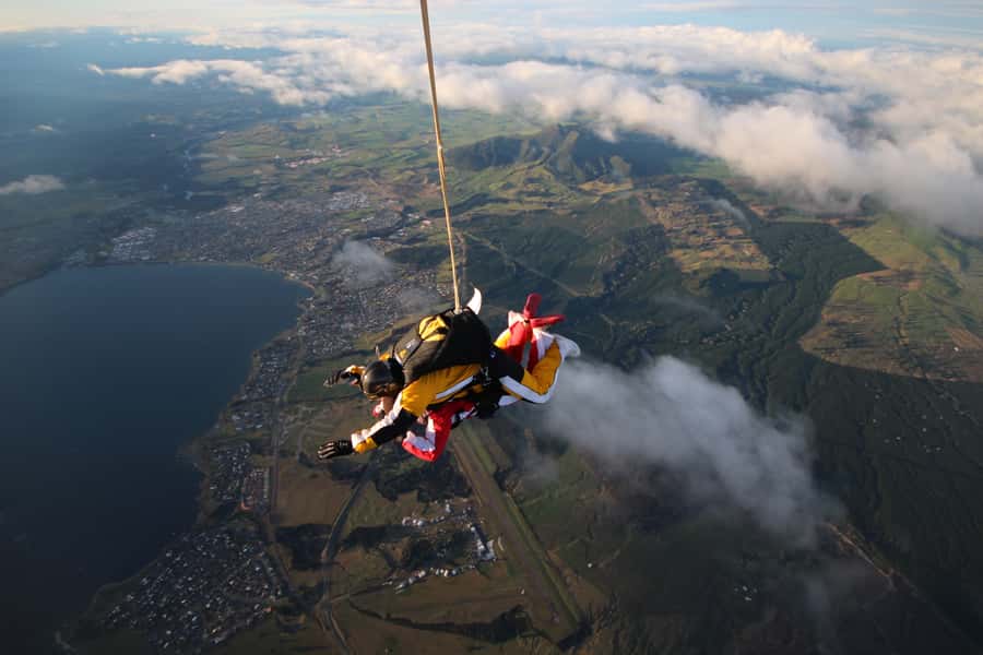Tandem Skydive Experience in Taupo - Is $196 good value?