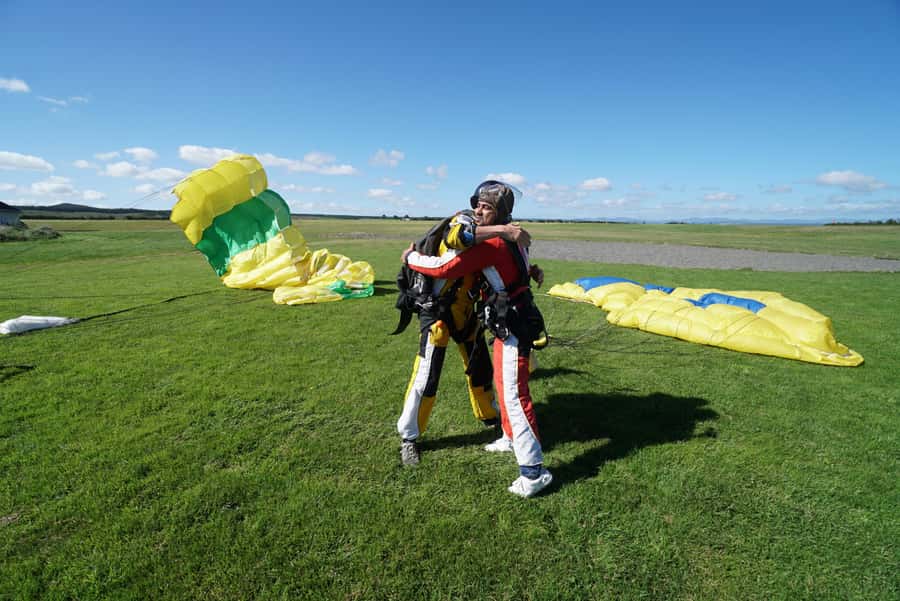 Tandem Skydive Experience in Taupo - Who should book this experience?