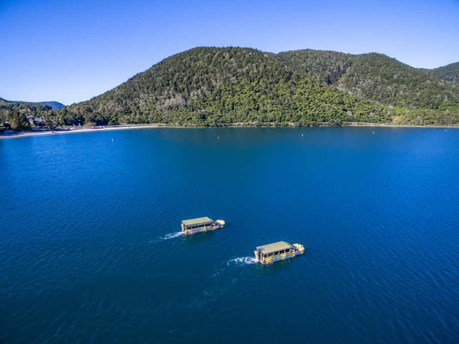 Tarawera and Lakes 2-Hour Duck Eco Tour - The commentary is the real guidebook