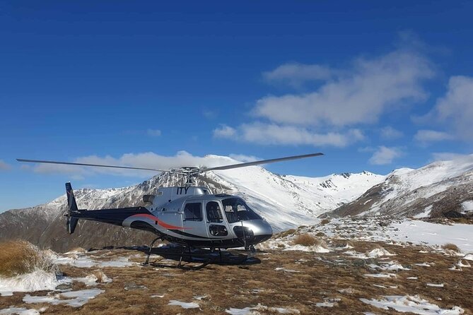 Taste of Fiordland // Helicopter Scenic Flight from Te Anau - Why see Fiordland by helicopter?