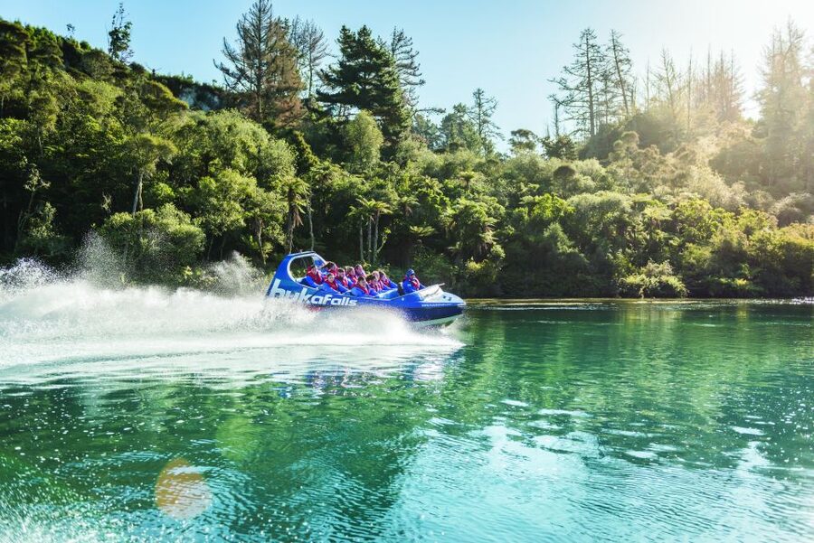 Taupō: Huka Falls 30-Minute Jet Boat Experience - Who will enjoy this Taupō jet boat ride?