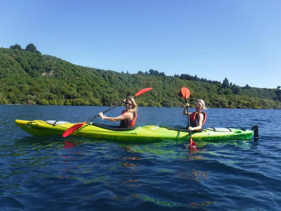 Taupo: Maori Rock Carvings Kayaking Tour - Volcano views and local stories on the way