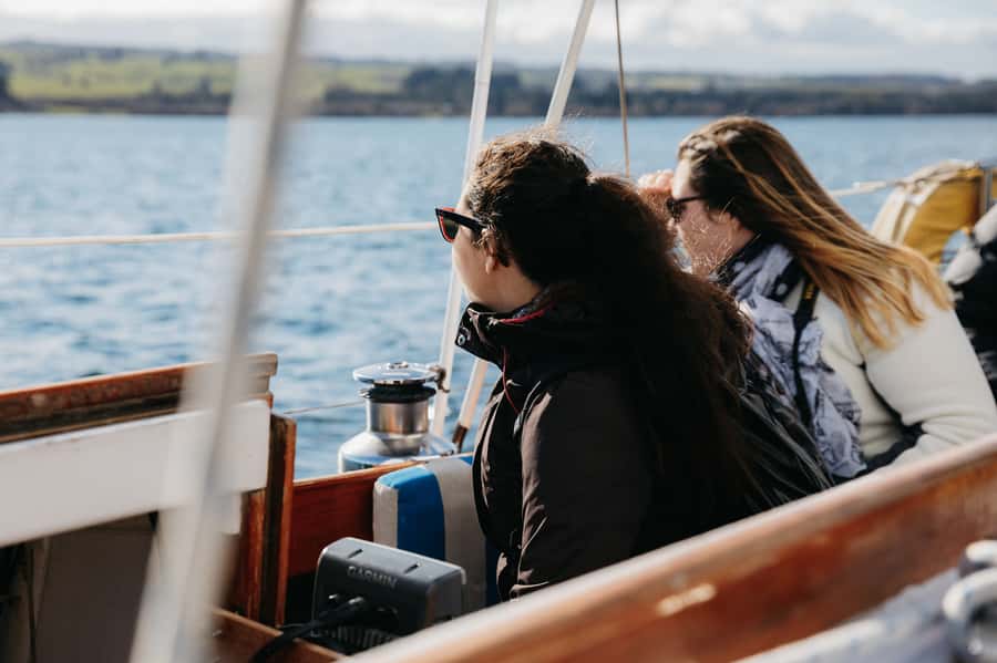 Taupō: Sail Barbary Eco Sailing to the Maori Rock Carvings - Key points at a glance