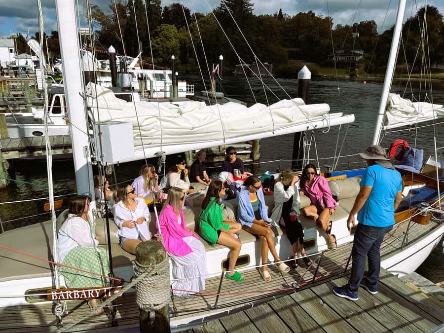 Taupō: Sail Barbary Eco Sailing to the Maori Rock Carvings - Swimming in the cool blue water