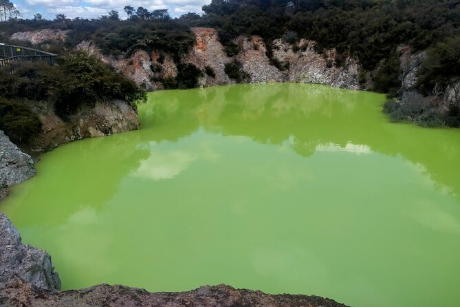 Tauranga Private Shore Excursion: Wai-O-Tapu Thermal Wonderland - Whakarewarewa and Maori geothermal traditions