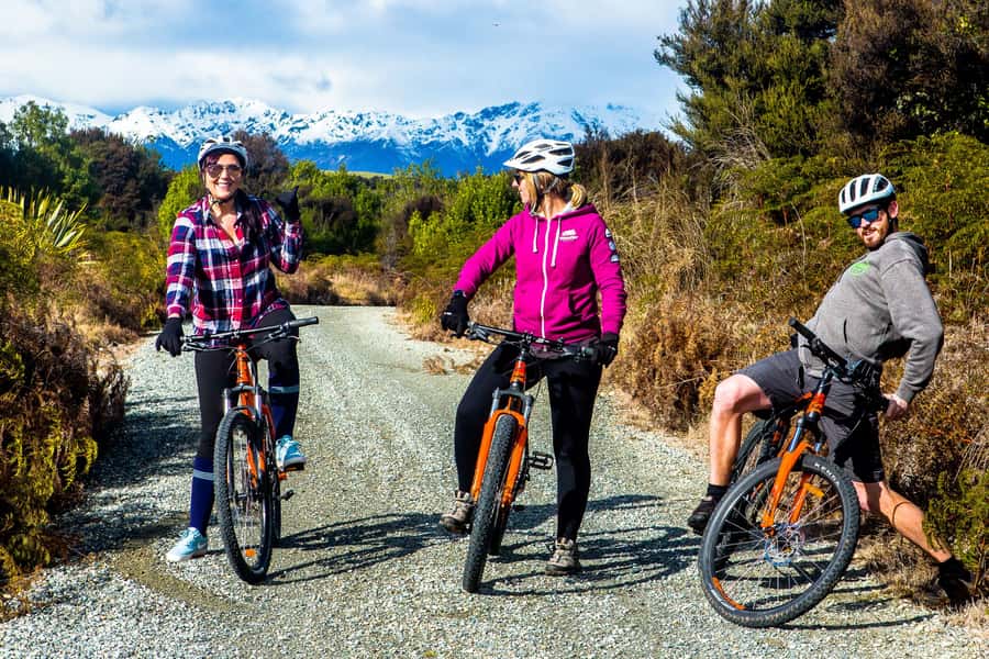 Te Anau: River Jet Boat and Bike Ride Tour with Local Guide - Practical tips for a smoother day