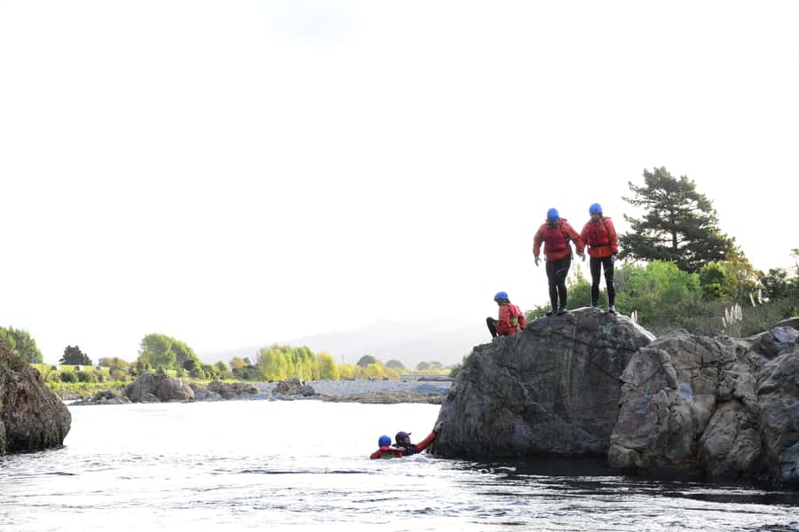 Te Awa Kairangi Grade 2 Scenic Rafting Tour - Key points at a glance