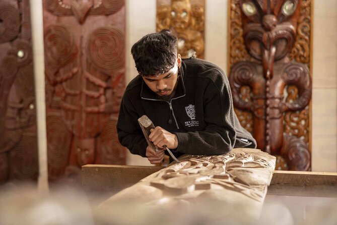 Te Puia: Te Pō Indigenous Evening Experience Combo - Hot chocolate and the walk back through the steam