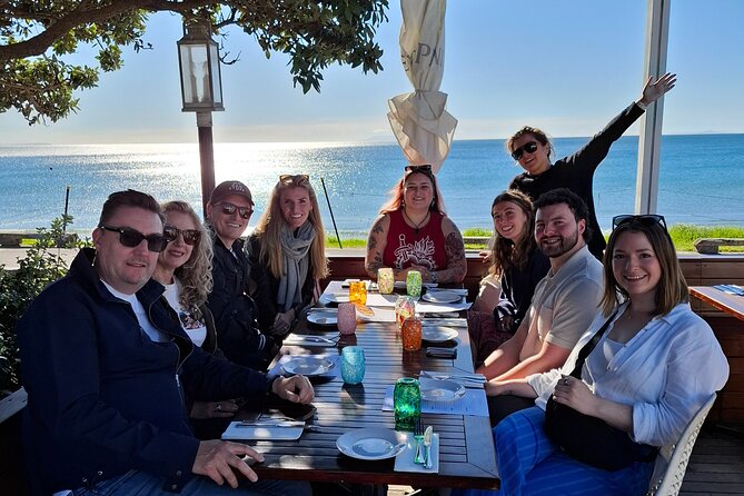 The Boutique Experience: Waiheke Best Cellar Tour (11 guests max) - Lunch at a vineyard or by the beach