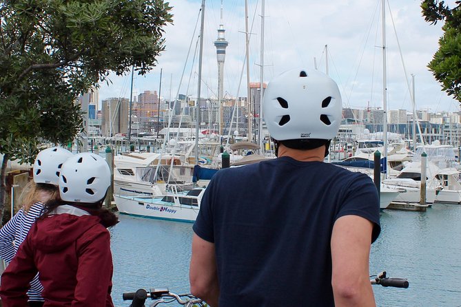 The Classic: our most popular electric bike tour of Auckland's Highlights - Auckland Domain and the museum area