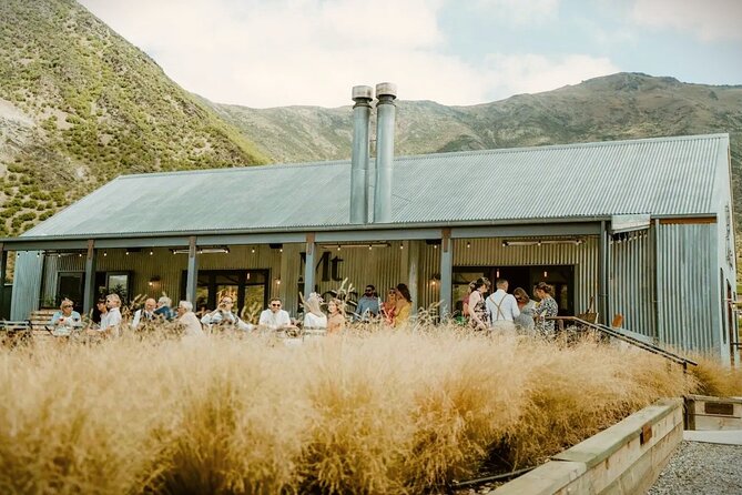 The Original Queenstown Wine Trail Tour – Celebrating 33+ Years! - Kinross: lunch, wine, and the longest stop