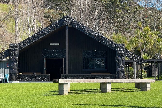 Waiheke Island History and Heritage Tour - Lunch, coffee, and optional local tastes