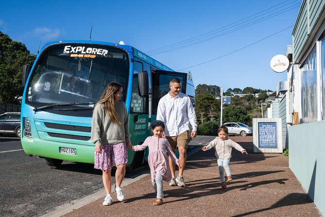 Waiheke Island Hop-On Hop-Off Explorer Bus - Why this Waiheke bus works so well for a day trip