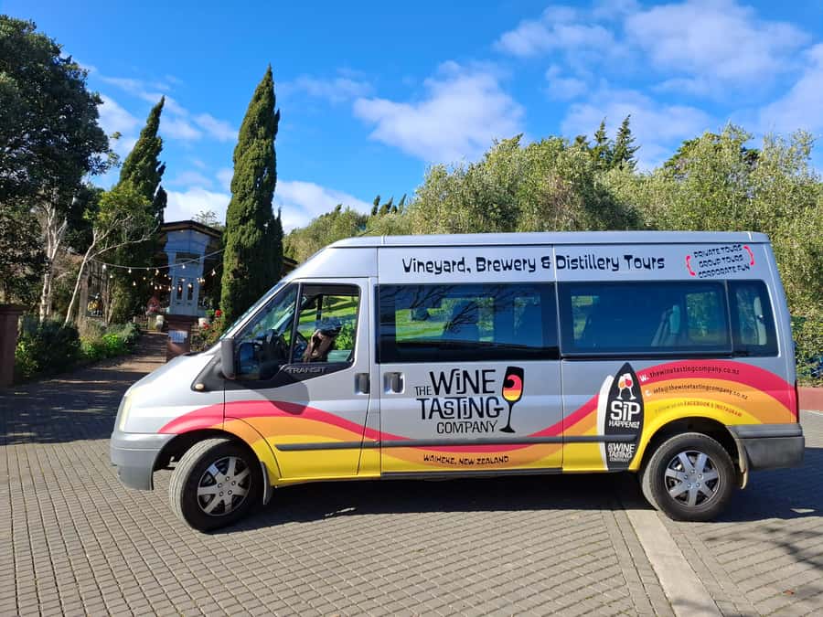 Waiheke Island: Sip and Savor 3 Vineyards Tour with Lunch - Key points to know before you go