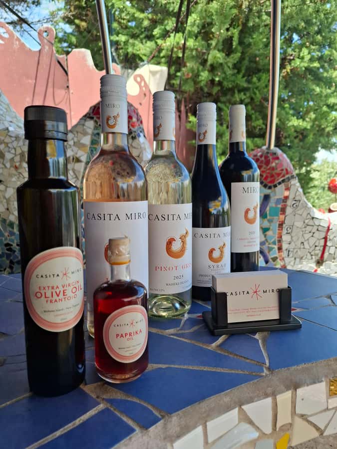Waiheke Island: Sip and Savor 3 Vineyards Tour with Lunch - The final tasting and the question of four wineries