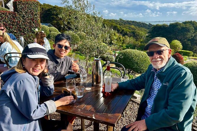 Waiheke Island: Taste&Graze Whisky Cellar Tour, Food, Olive Oil - Guides make the difference