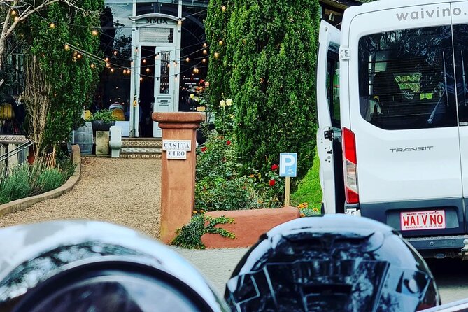 WAIHEKE ZEITGEIST Small Groups Ultra Boutique Off Grid Wine Tours - Oneroa Village and the northern roads