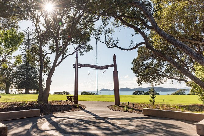 Waitangi Treaty Grounds Admission - Watch the Māori cultural performance