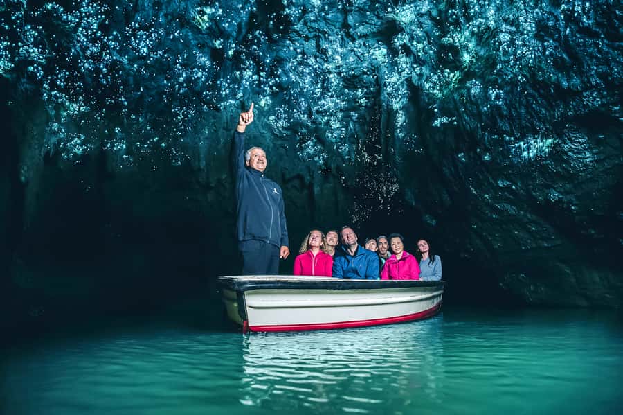 Waitomo: Glowworm Caves Guided Tour by Boat - How this tour fits into a New Zealand trip