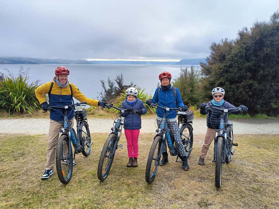 Wānaka And Hāwea: Trail Ride on Bike or E-Bike - Lake Hāwea: a calm start with wide views