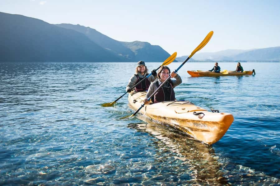 Wanaka: Lake Wanaka Guided Kayak Tour - Key details before you paddle