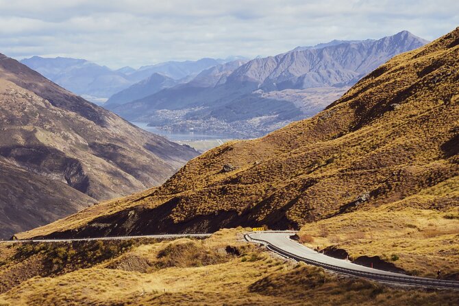 Wanaka Private Day Trip from Queenstown: TravelnGo - Cromwell shifts the mood from lake to orchard