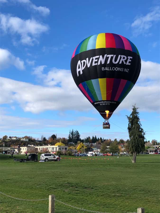Wanaka: Scenic Hot Air Balloon Flight - Launching over the Wanaka region
