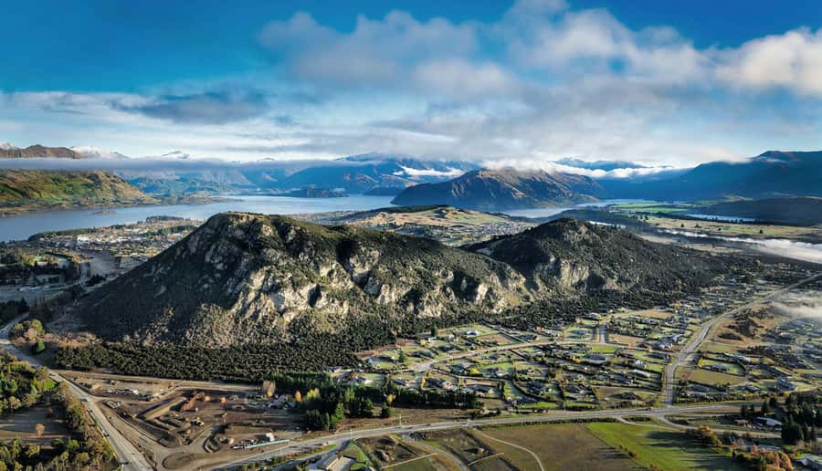 Wanaka: Scenic Hot Air Balloon Flight - The early start and ride to the launch site