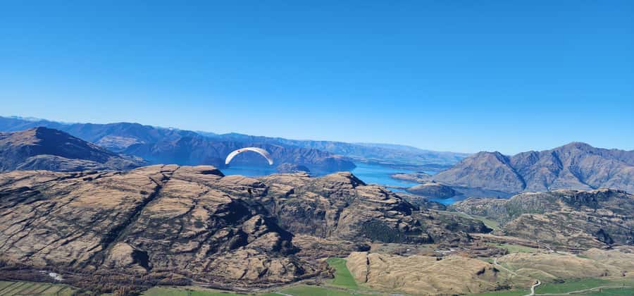Wanaka: Tandem Paragliding Experience - Smooth glide or roller-coaster turns