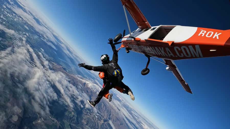 Wanaka: Tandem Skydive Experience - Price, transport, and the real value