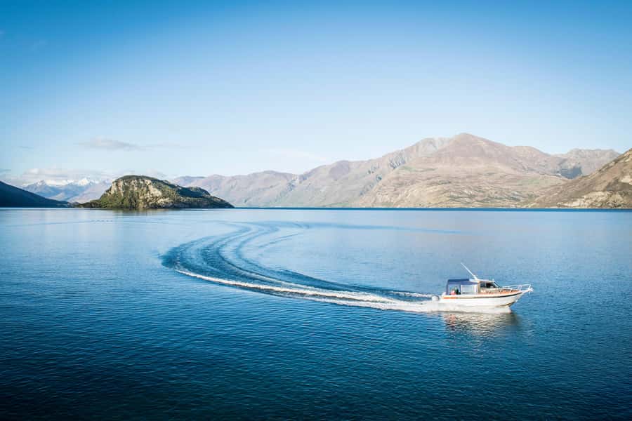 Wanaka: Water Taxi & Mou Waho Island Tour - Leaving Wanaka Marina by water taxi