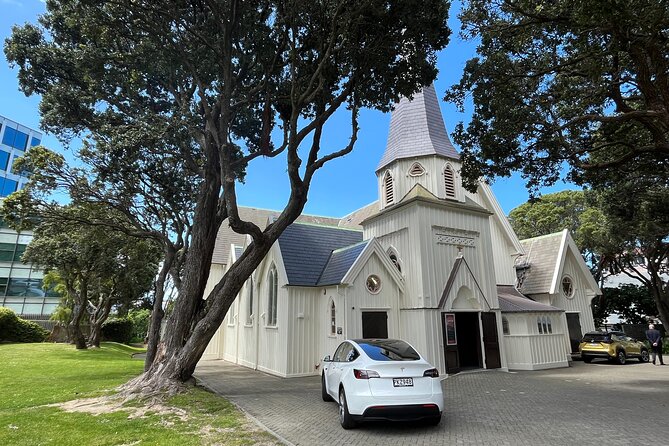 Wellington City and Sea: Private Tour in Electric Tesla SUV - Why a private Tesla works well in Wellington
