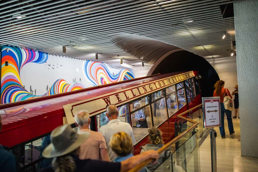 Wellington: Guided City Tour with Cable Car Ticket - Around the runway and up Mt Victoria