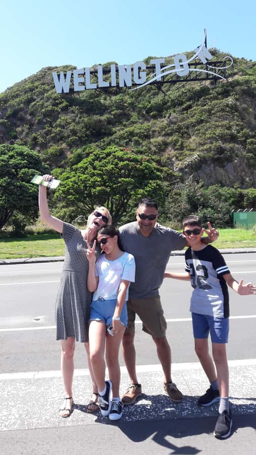 Wellington: Half-Day City Highlights Tour and Cable Car Ride - Lyall Bay, the airport, and Wellington’s rough southern edge