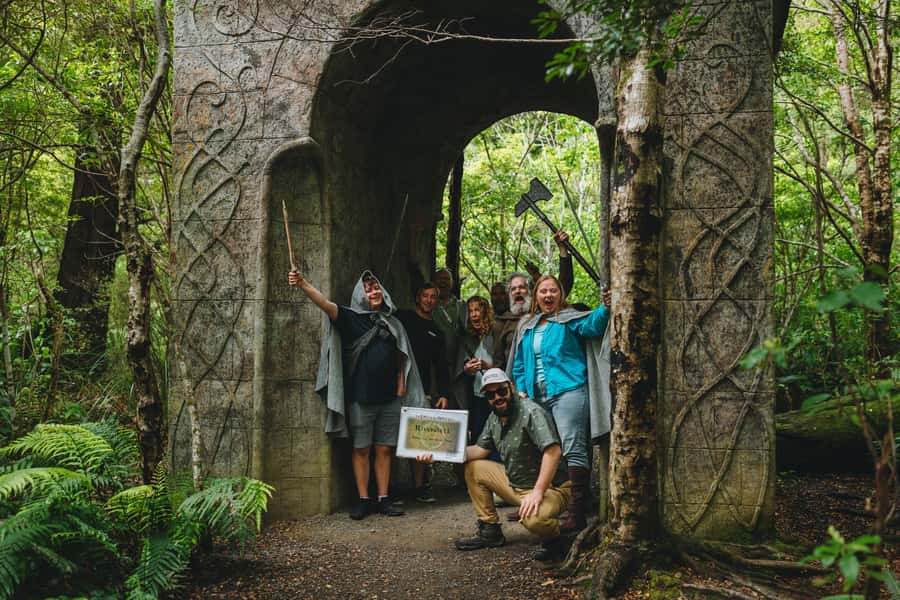 Wellington: Original LOTR Full-Day Tour with Weta & Lunch - From Embassy Cinema to Mount Victoria
