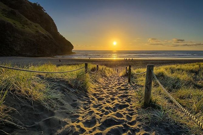 West Coast Discovery - Piha Beach or Muriwai Beach from Auckland - Piha Beach and Its Black Iron Sand