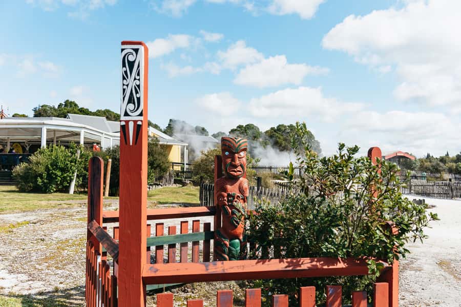 Whakarewarewa: Self-Guided Geothermal Trails - Walking through the memorial archway and Rahui