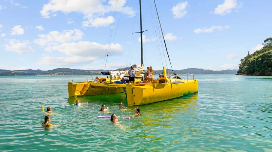 Whitianga: Sailing Trip to Cathedral Cove - Seeing Cathedral Cove from the Sea