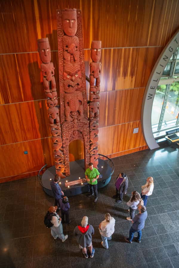 WLG: Museum of NZ Māori Highlights Tour & General Admission - Māori treasures, stories, and cultural meaning